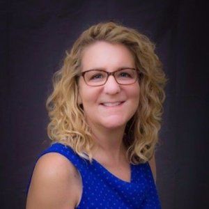 Meet your Posher, Laurie